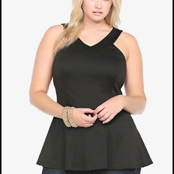 💜SOLD💜 Torrid size 2 black v neck peplum - Picture 1 of 3